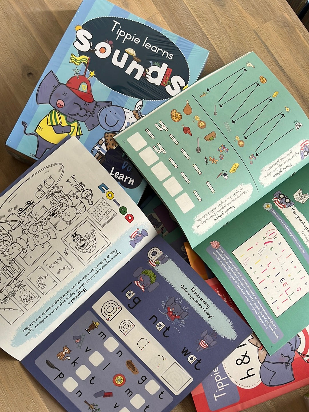 Tippie Learns Sounds Boxset