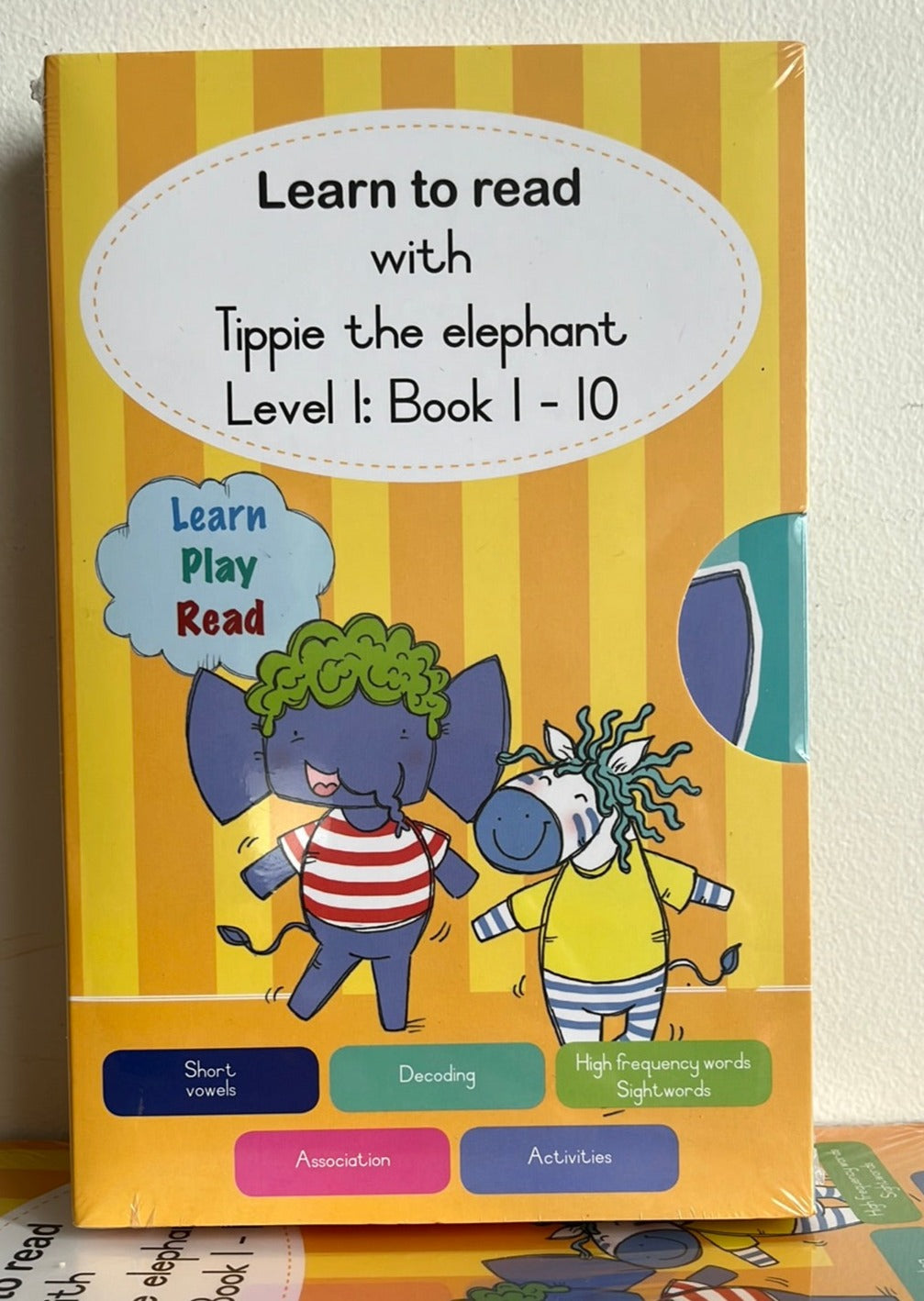 Learn to Read with Tippie the Elephant - Level 1 (English)