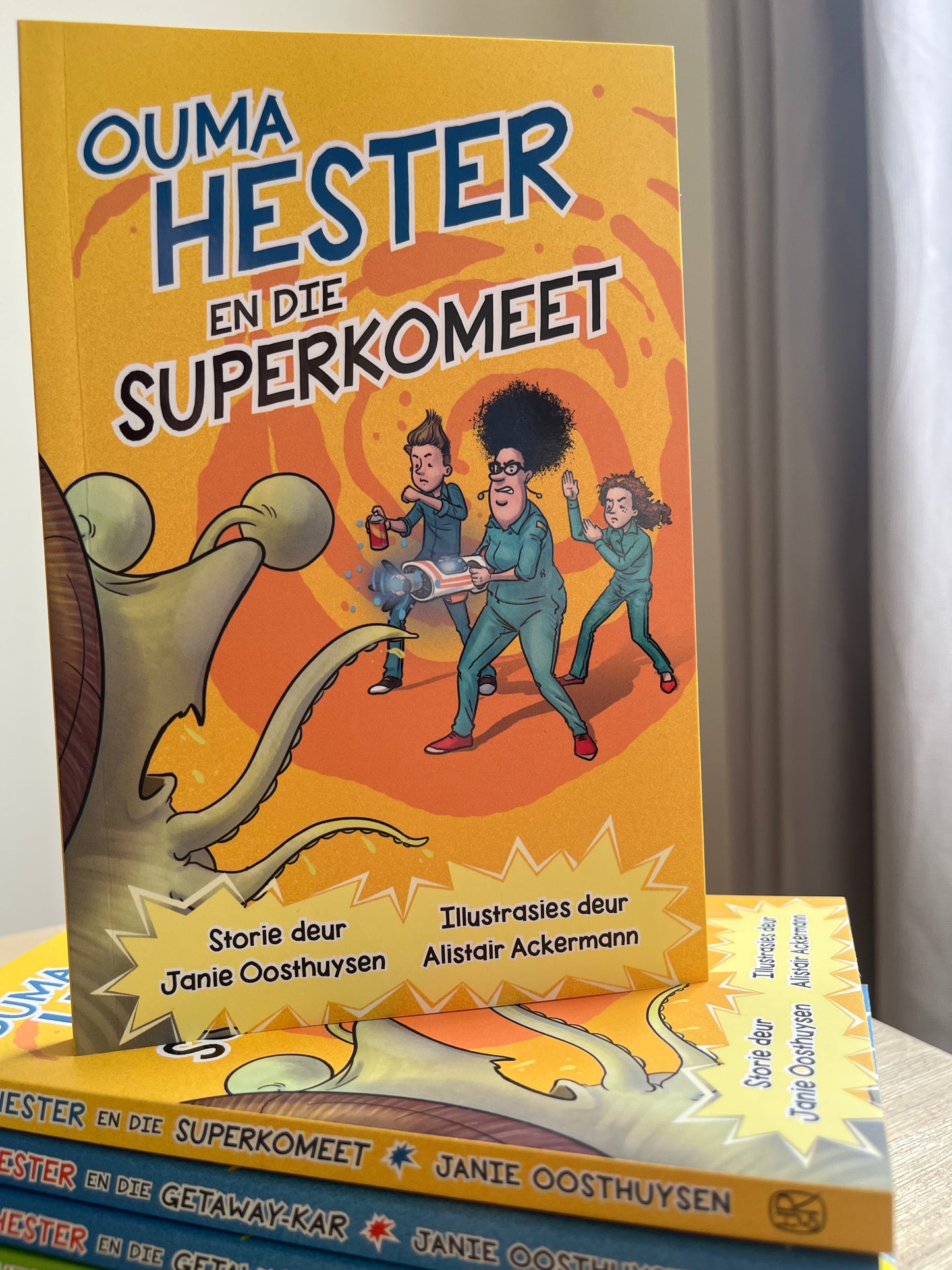 Ouma Hester en die Superkomeet