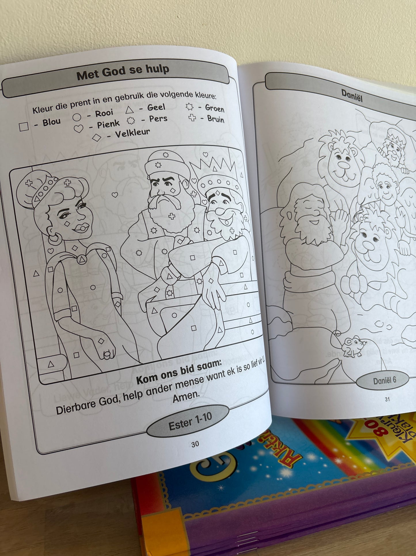 My Gunsteling Storie-Bybel Aktiwiteits- en Inkleurboek